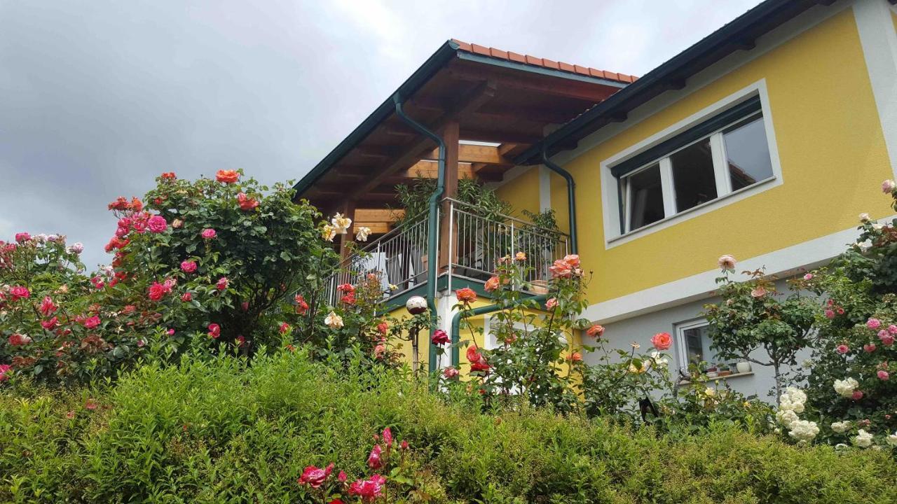 Gaestehaus Jeindl Hartmannsdorf Екстериор снимка